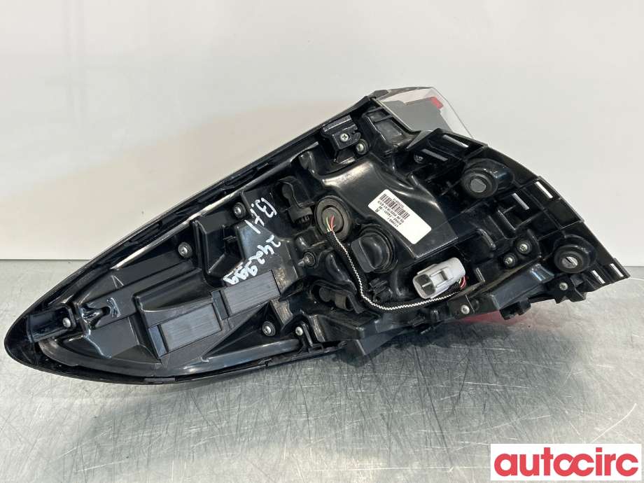 Baklykt høyre til Toyota C-HR 2016-->>  (TOYOTA|81550F4031|81550F4030|81550-F4031)