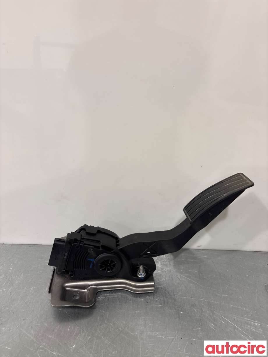 Pedal gass til Suzuki SX4 S-CROSS 2013-->> (Type II) (SUZUKI|49400-68L51|)