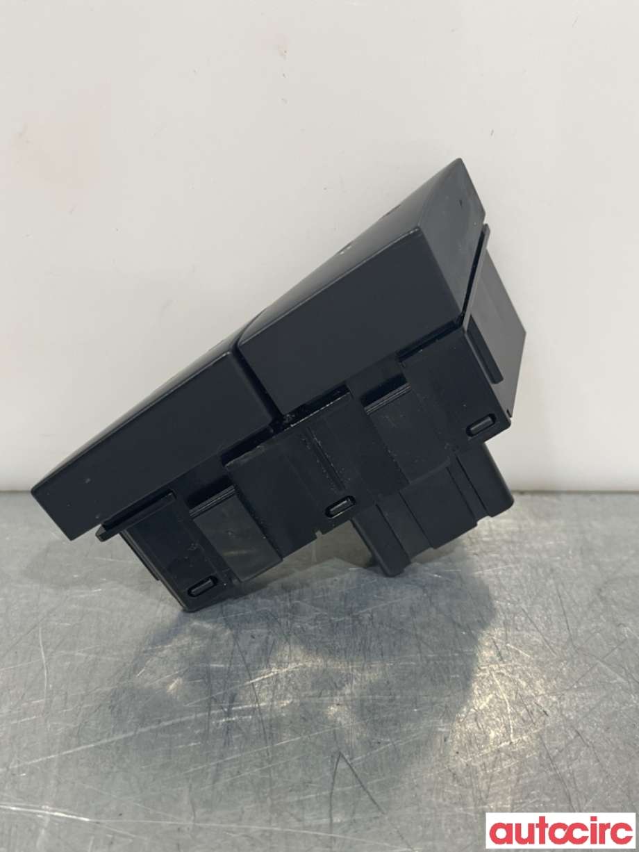 Bryter diverse til Ford Mondeo 2014-2019 (Type V, Fase 1) (FORD|1826904|DG9T-13D734-AC3JA6|)