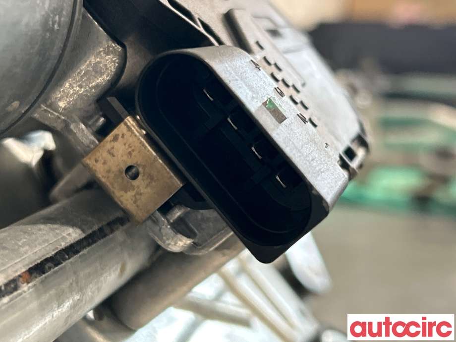 Viskermotor frontrute til Volvo V60/V60 CC 2013-2018 (Type I, Fase 2)  (VOLVO|30753493|)