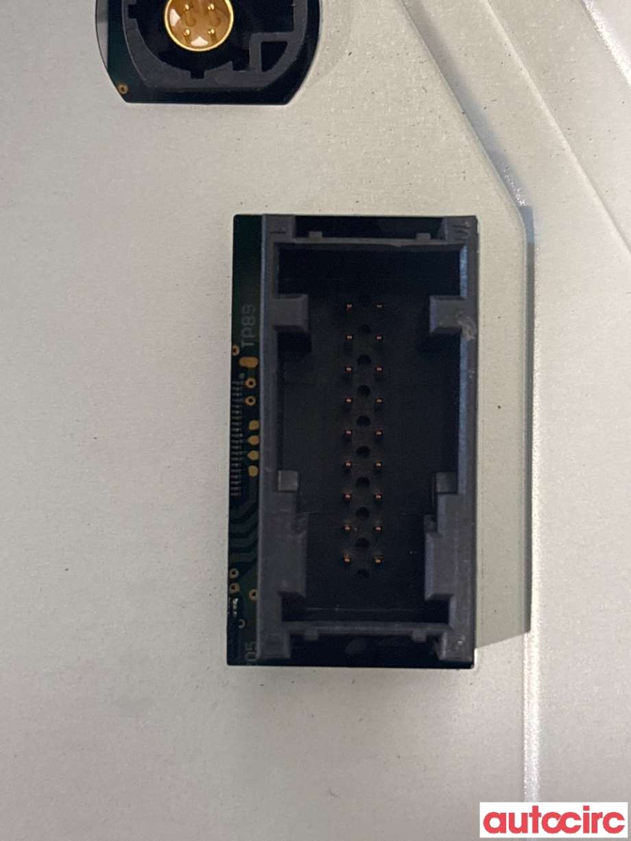 Instrumentpanel til Tesla Model S 2016-2021 (Fase 2)  (TESLA|1039357-00-H||1004788-00-G)