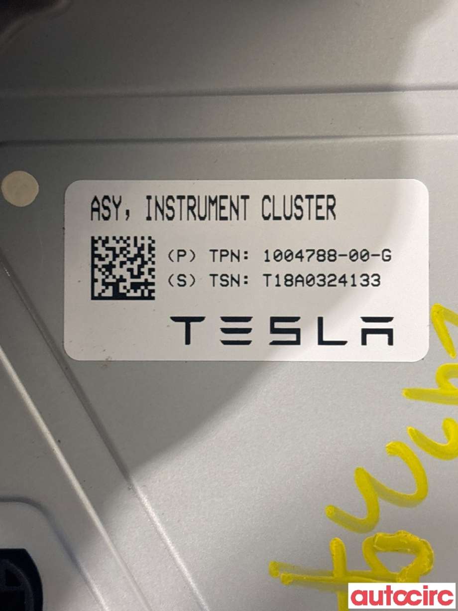 Instrumentpanel til Tesla Model S 2016-2021 (Fase 2)  (TESLA|1039357-00-H||1004788-00-G)