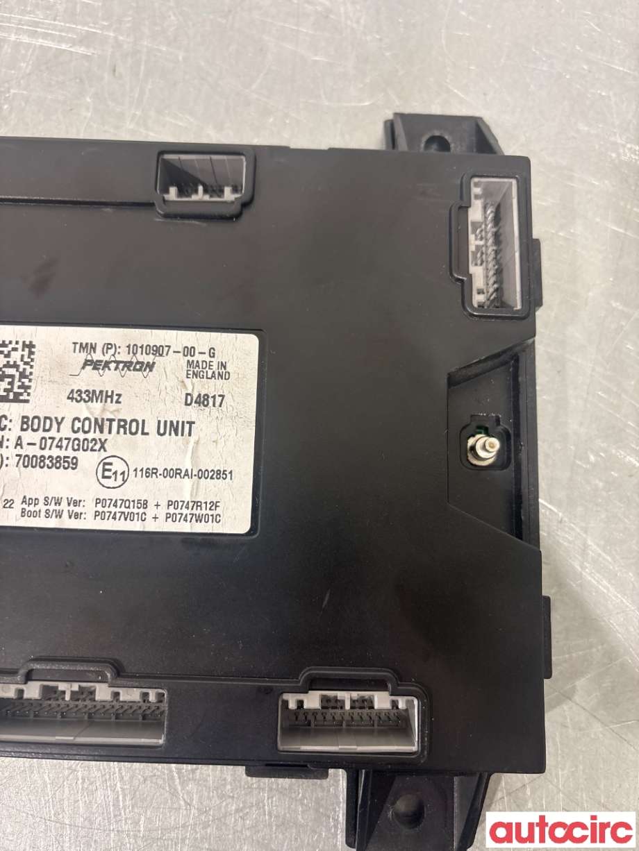 Styreenhet comfort (BCM) til Tesla Model S 2016-2021 (Fase 2) (TESLA|1010907-00-G|)