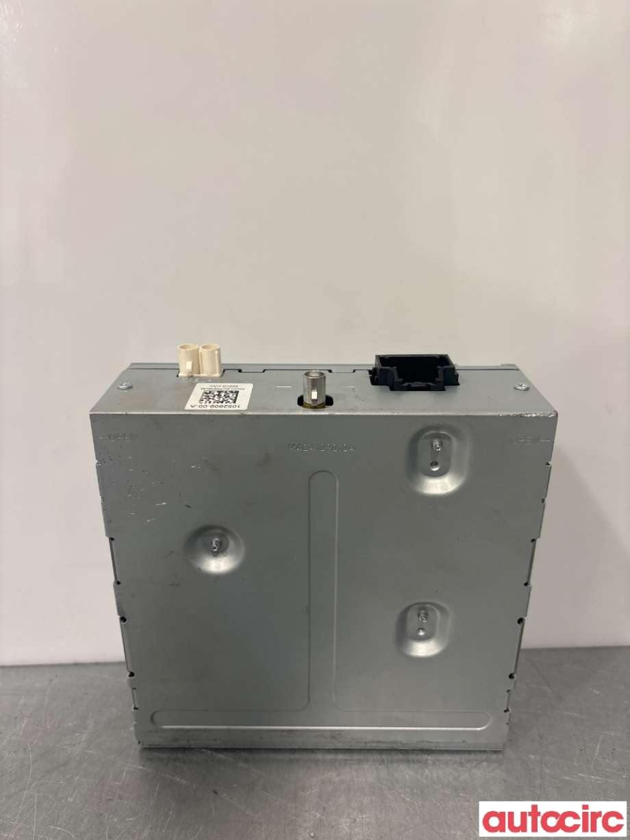 Bilstereo til Tesla Model S 2016-2021 (Fase 2) (TESLA|1052609-00-A|)