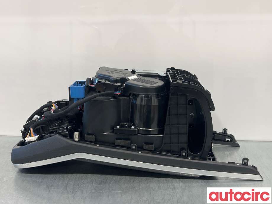 Innredning, Konsoll til Kia Niro 2016-2021  (KIA|84650Q4AM0CSD|467W0Q4200|)