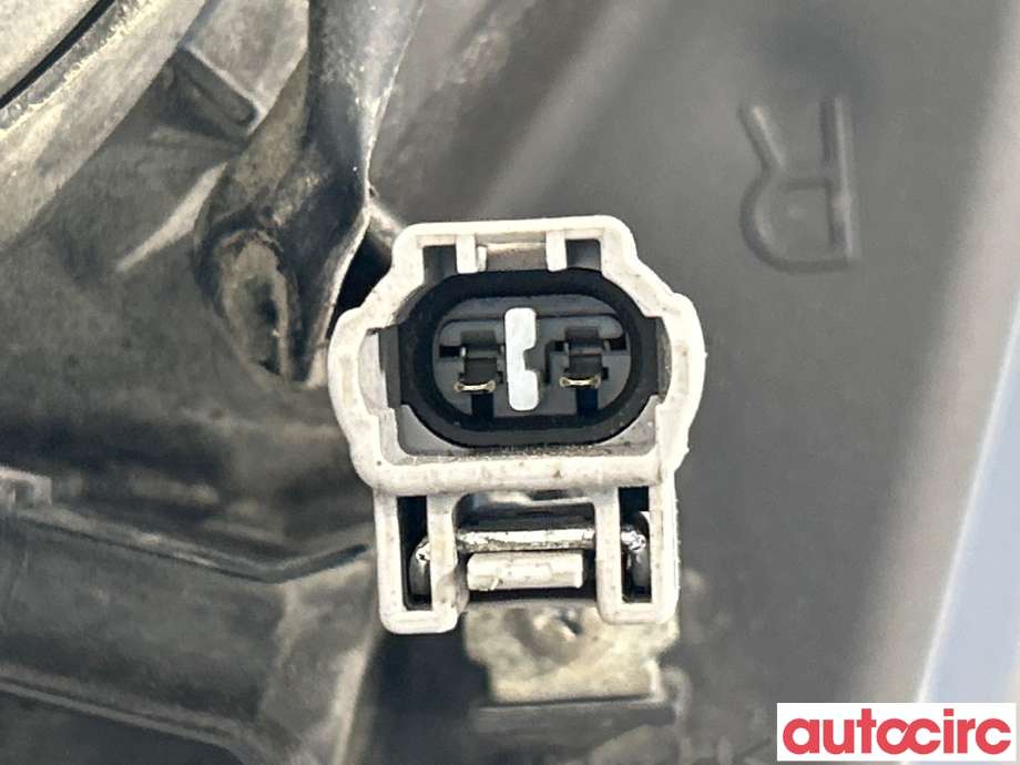 Frontlykt høyre halogen til Suzuki Swift 2005-2010  (SUZUKI|35120-63J10|)