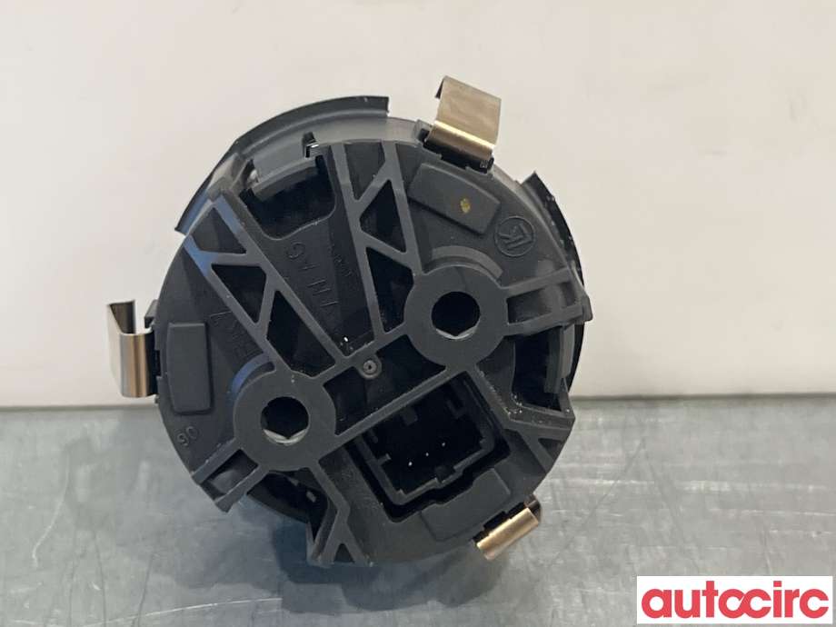 Bryter diverse til VW Tiguan 2016-2020 (Type II, Fase 1) (VOLKSWAGEN|5NA927531|)