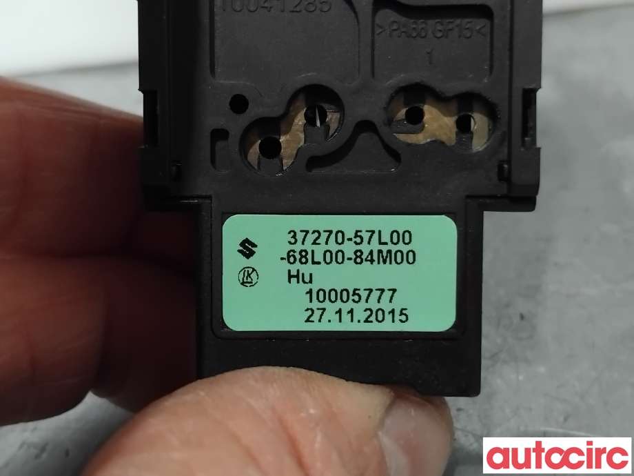 Bryter tåkelys til Suzuki Vitara 2015-->> (Type IV) (SUZUKI|37270-68L00|)