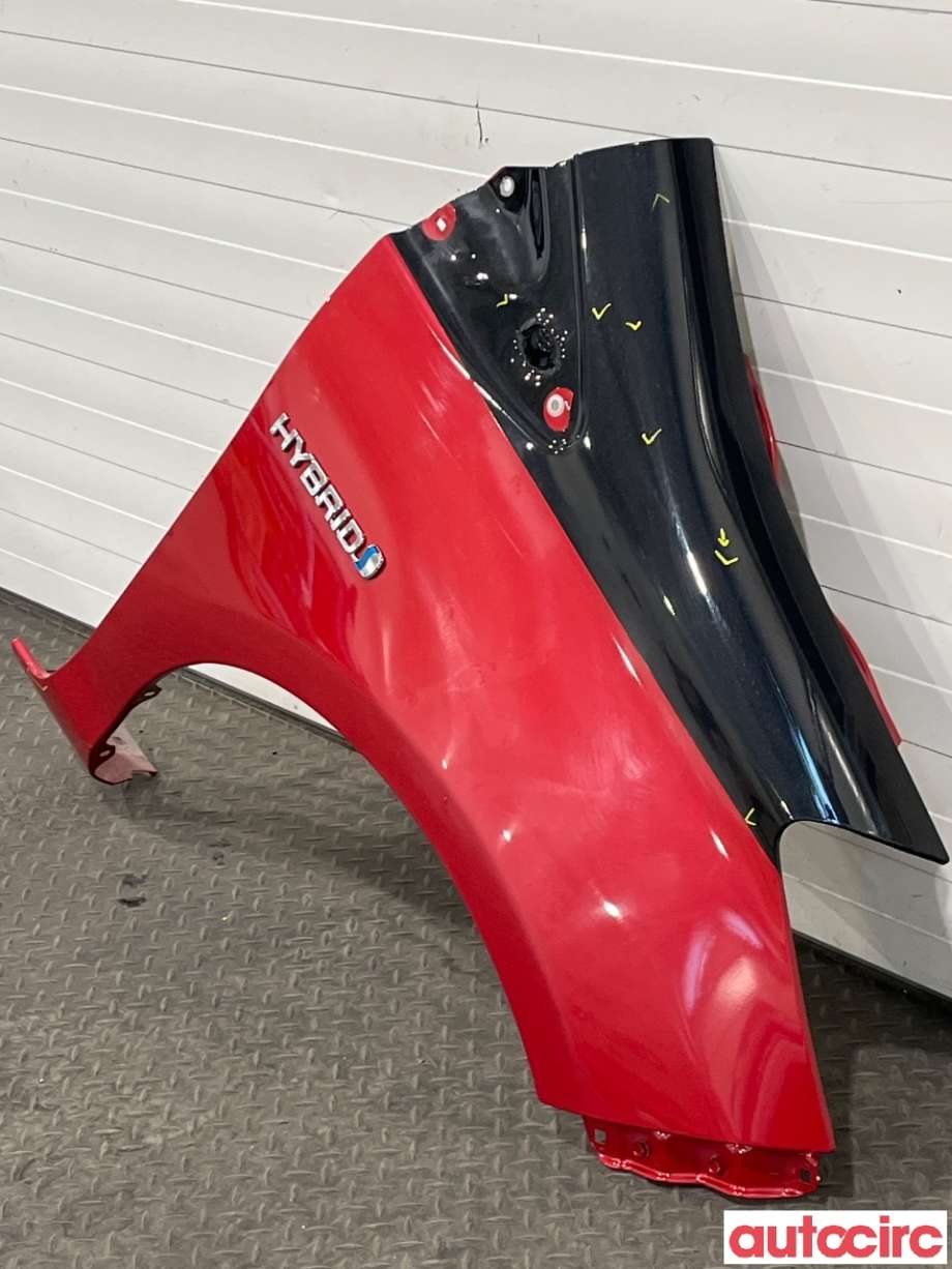 Skjerm høyre foran til Toyota Yaris 2014-2020 (Type III, Fase 2)  (TOYOTA|5381152390)