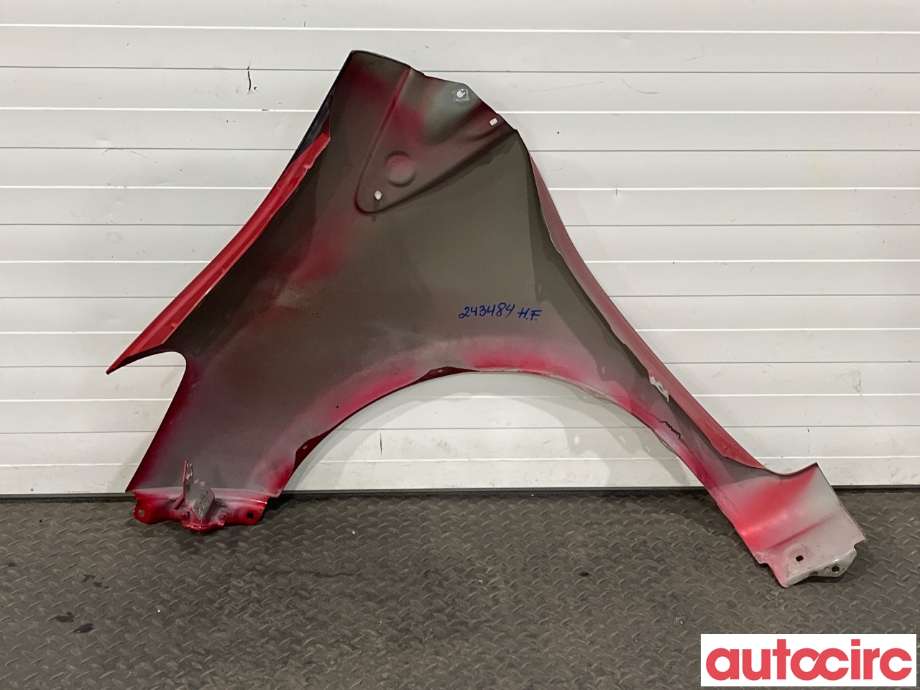 Skjerm høyre foran til Toyota Yaris 2014-2020 (Type III, Fase 2)  (TOYOTA|5381152390)