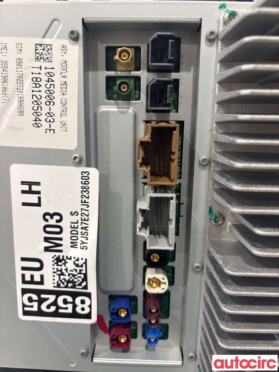 Instrument kjørecomputer til Tesla Model S 2016-2021 (Fase 2)  (TESLA|NO NUMBER||1045006-03-E)