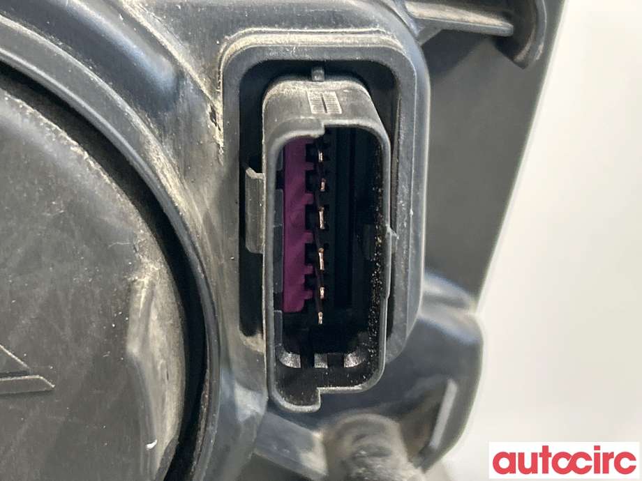 Frontlykt høyre halogen til Dacia Duster 2010-2017 (Type I)  (DACIA|NONUMBER||1305237236)