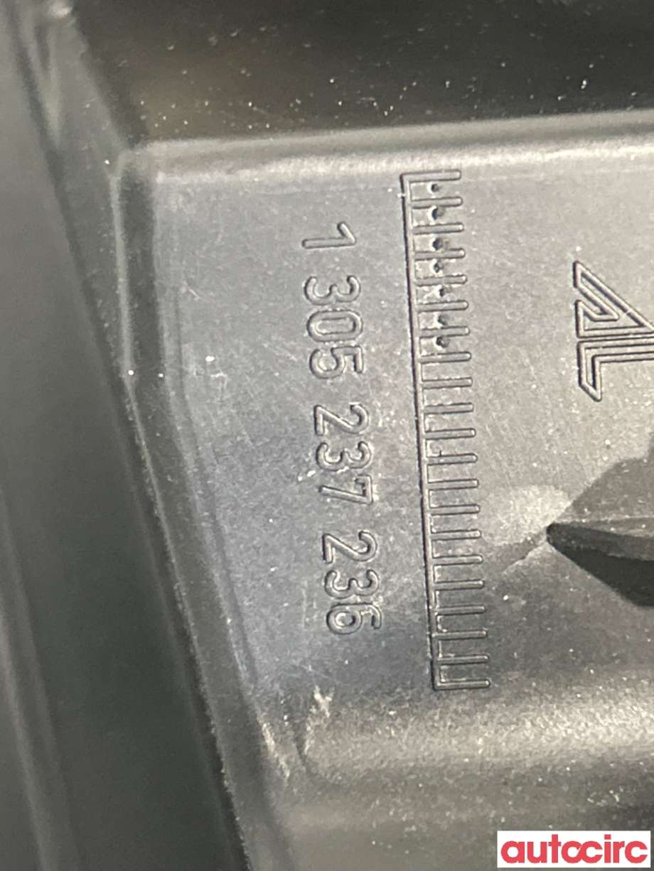 Frontlykt høyre halogen til Dacia Duster 2010-2017 (Type I)  (DACIA|NONUMBER||1305237236)