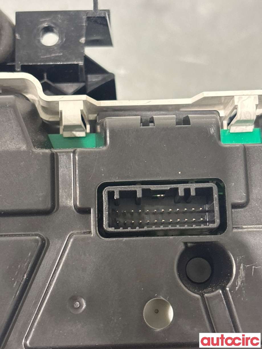 Instrumentpanel til Renault Clio 2012-2016 (Type IV, Fase 1)  (RENAULT|248101427R||248103956R)