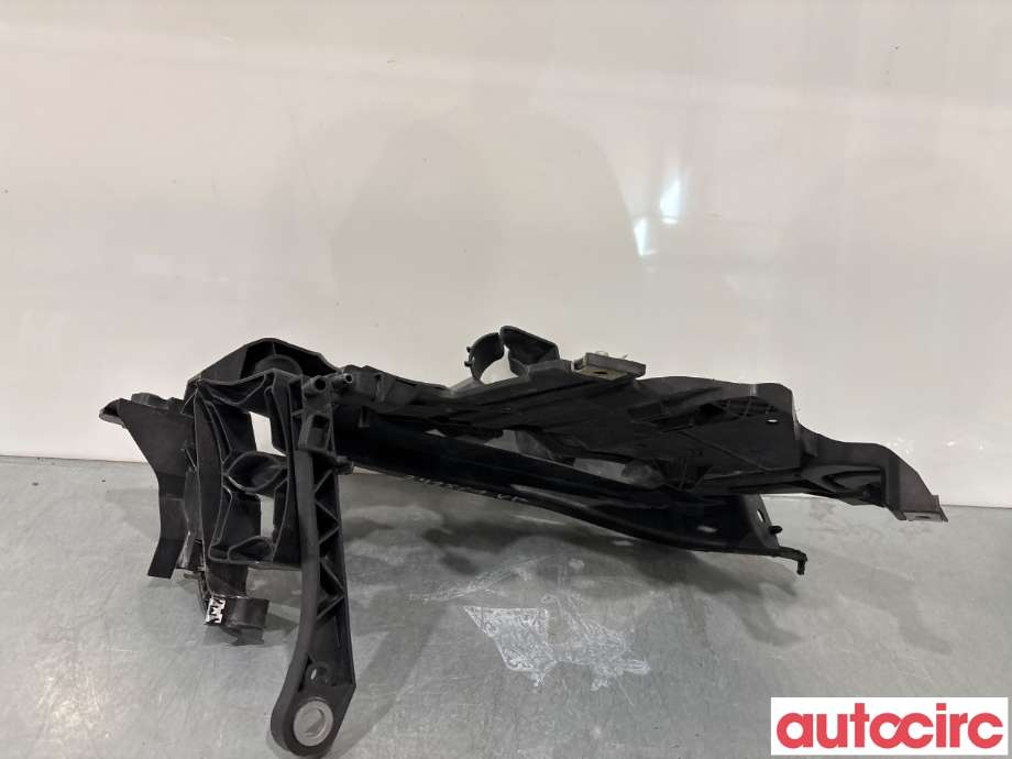 Frontlyktehus til Audi A4 2007-2014 (Type IV) (B8) (B8) (AUDI|8K0805607C|)