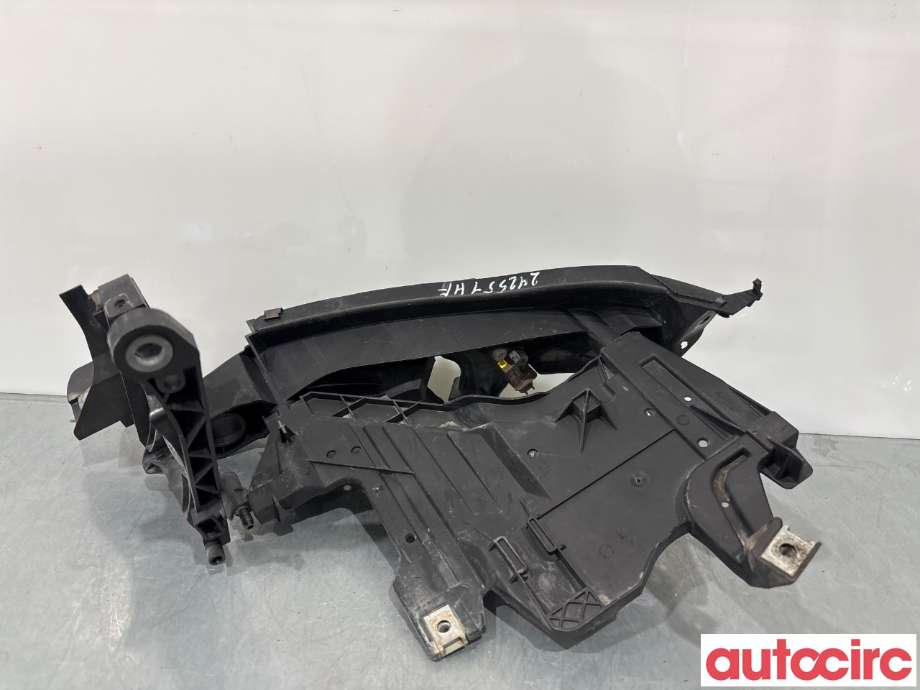 Frontlyktehus til Audi A4 2007-2014 (Type IV) (B8) (B8) (AUDI|8K0805608C|)