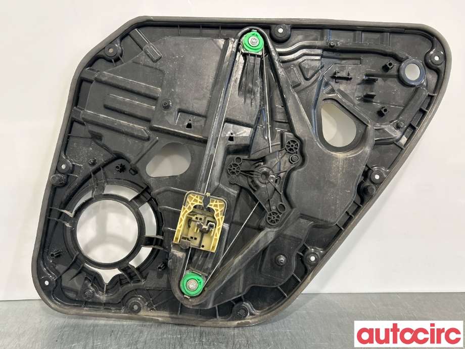 Ruteheis til Volvo V40 2012-2019  (VOLVO|31276217|)