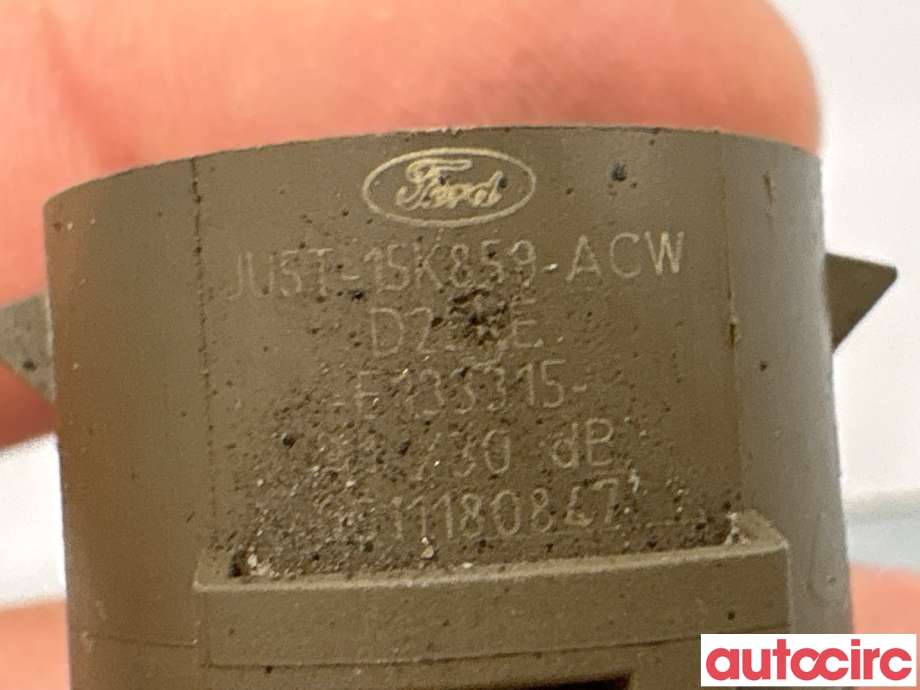 Parkeringssensor bak til Ford Focus 2018-->> (Type IV)  (FORD|2250301|E133315|JU5T-15K859-ACW)