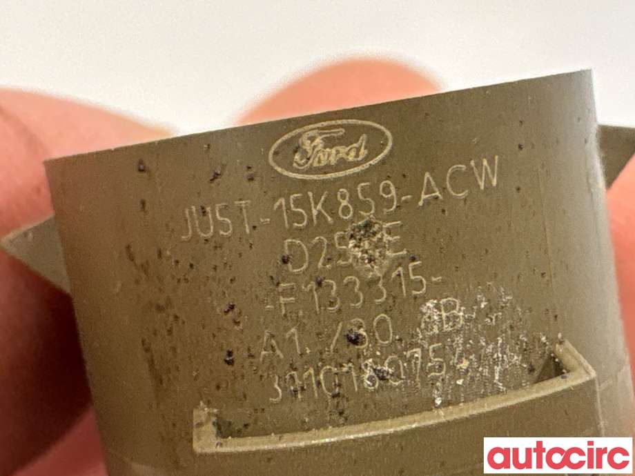 Parkeringssensor bak til Ford Focus 2018-->> (Type IV)  (FORD|2250301|E133315|JU5T-15K859-ACW)