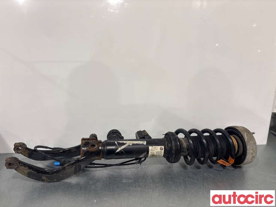 Fjærbein venstre foran til BMW X5 2013-2018 (F15) (F15) (BMW|37106875083||3711-6875083-02)