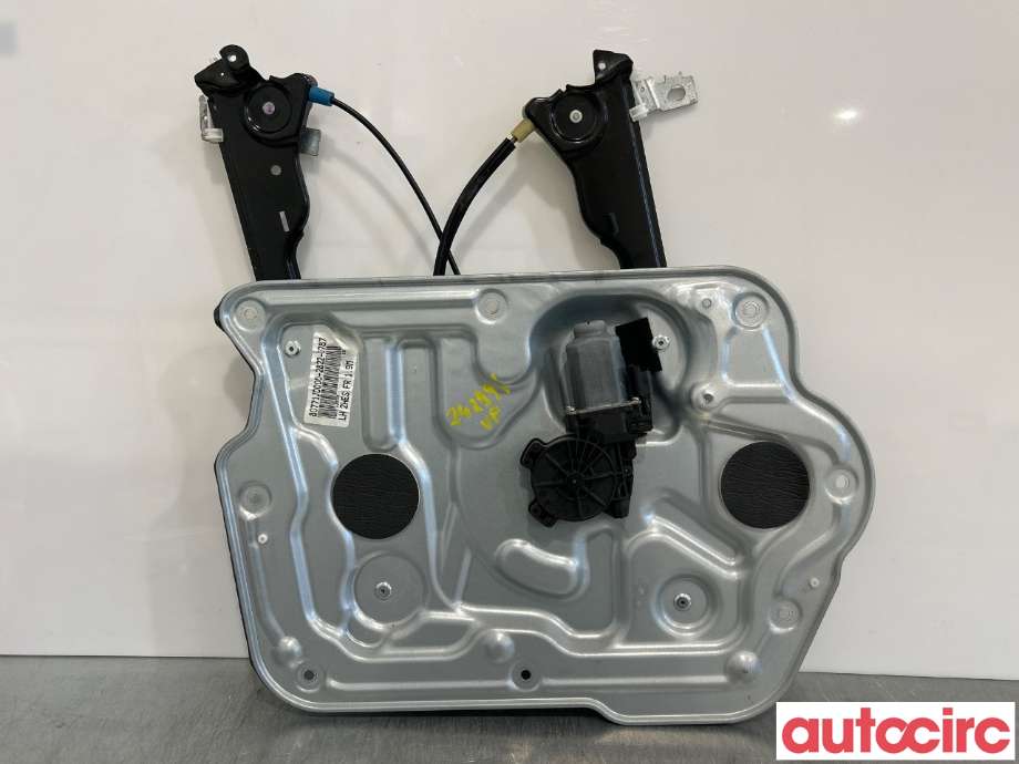 Ruteheis venstre foran til Nissan Qashqai 2010-2014 (Type I, Fase 2) (NISSAN|80771JD000|)