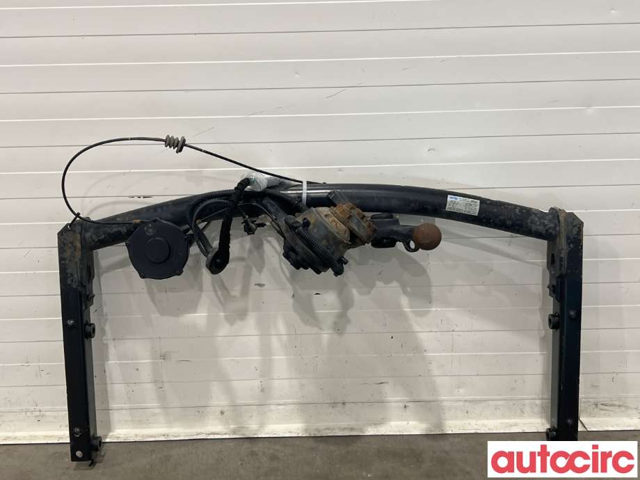 Hengerfeste til Audi A6, Allroad 2015-2019 (Type III, Fase 2) (C7) (C7) (AUDI|4G0800491AA|)