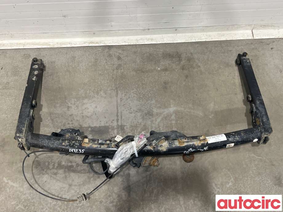 Hengerfeste til Audi A6, Allroad 2015-2019 (Type III, Fase 2) (C7) (C7) (AUDI|4G0800491AA|)