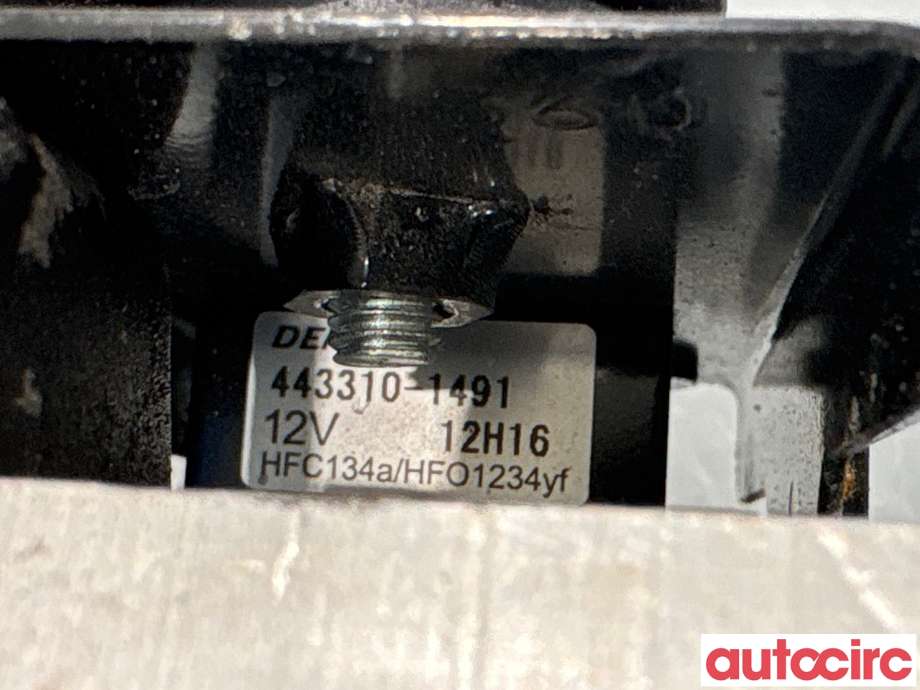 Diverse deler til Toyota RAV4 2019-->> (Type V) (TOYOTA|8869042110|443310-1491|)
