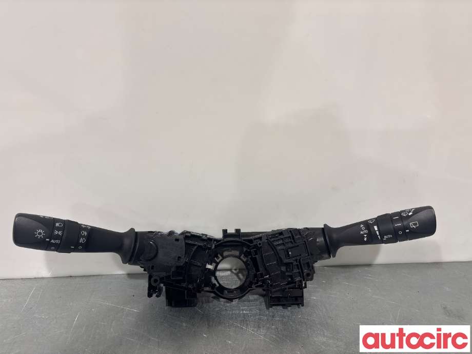 Bryter blink til Toyota RAV4, 2013-2015 (Type IV, Fase 1)  (TOYOTA|8414033250)