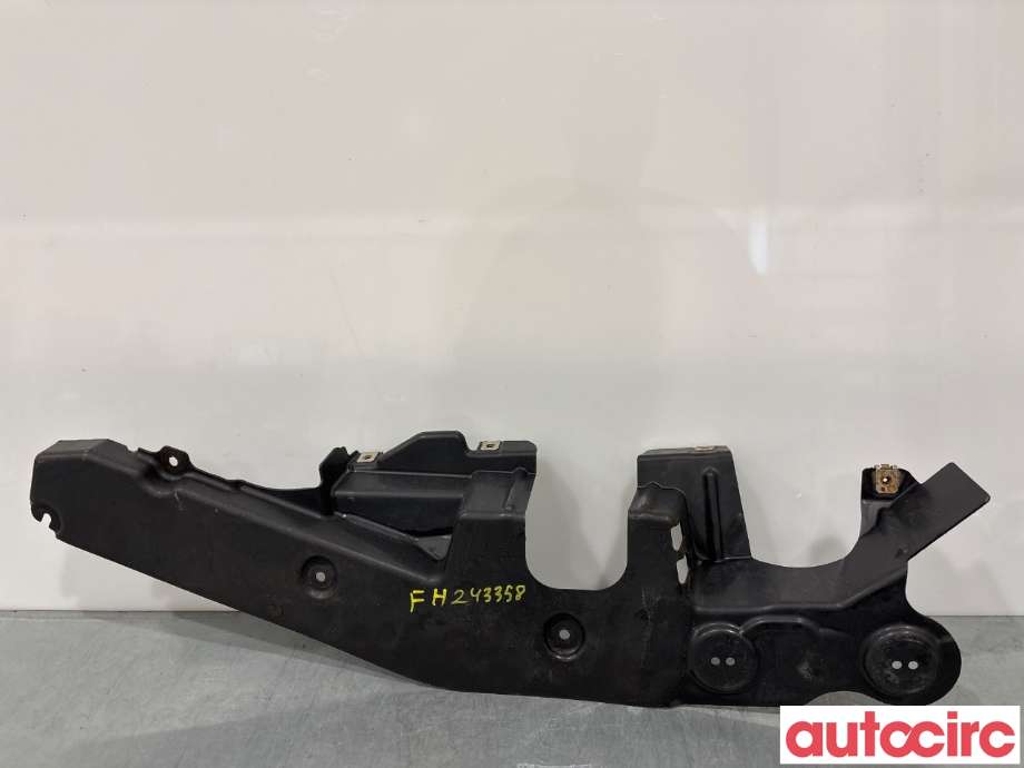 Diverse deler til BMW X5 2013-2018 (F15) (F15) (BMW|51757343652|)