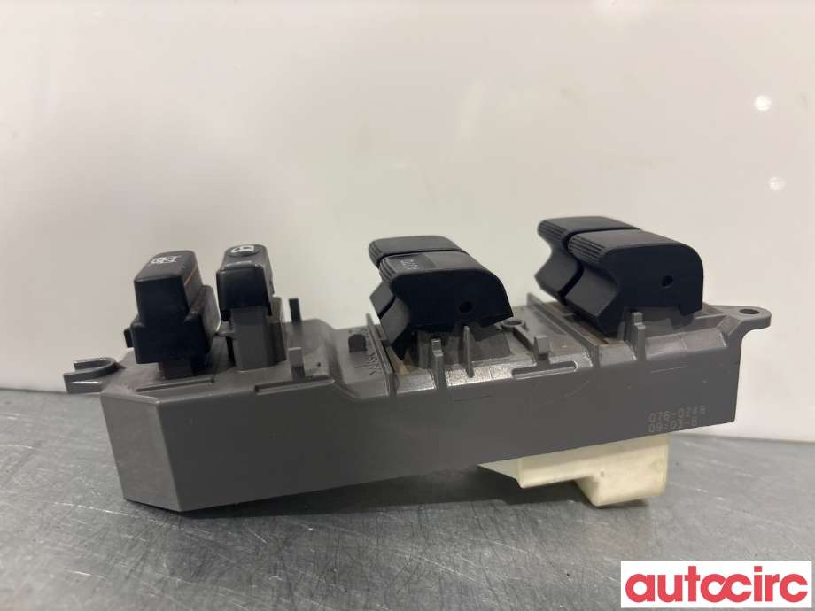 Bryter ruteheis til Toyota RAV4 2013-2015 (Type IV, Fase 1) (TOYOTA|8482042210|)