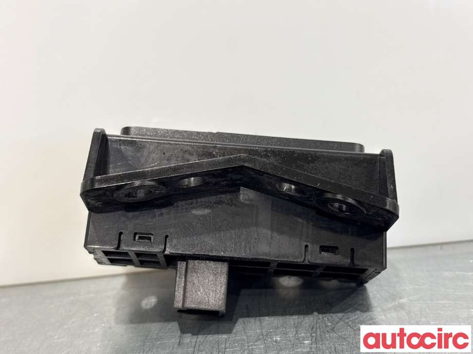Bryter diverse til Nissan X-Trail 2014-2022 (T32) (T32) (NISSAN|252734BA0A|)