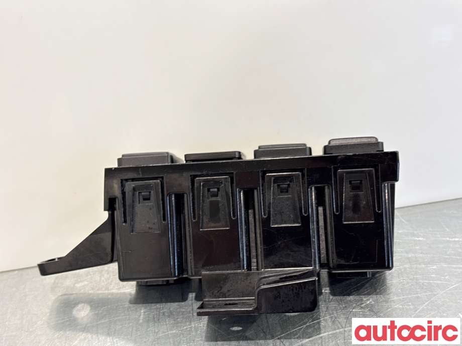Bryter diverse til Nissan X-Trail 2014-2022 (T32) (T32) (NISSAN|251454CL0A|)