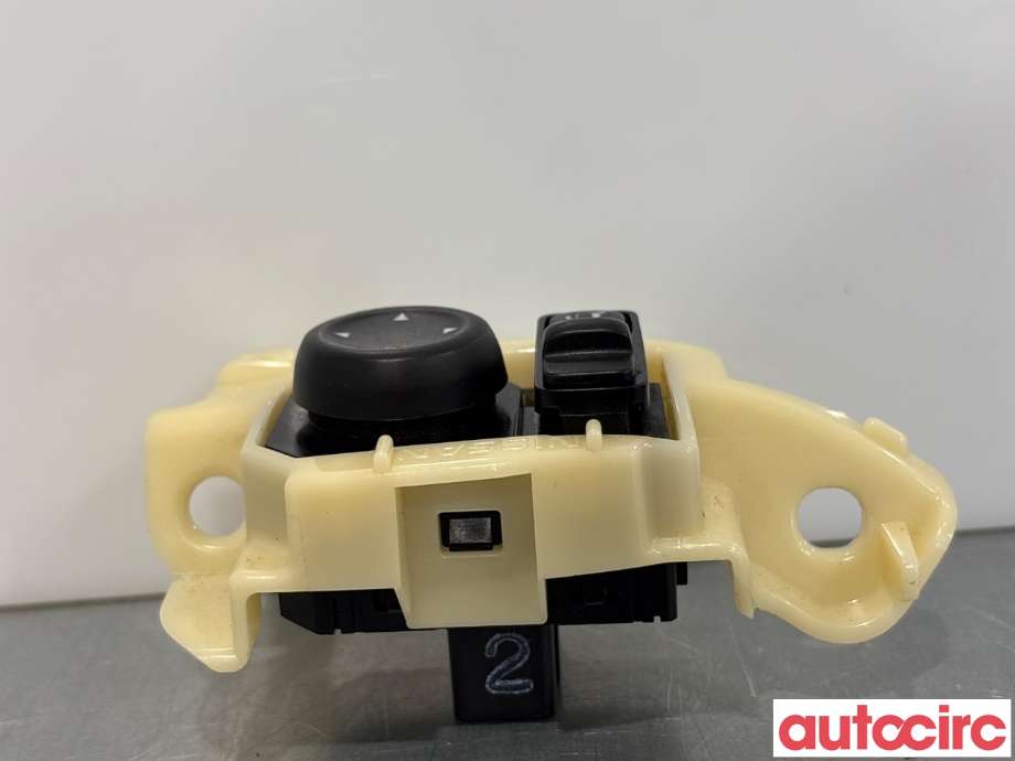 Bryter speil til Nissan X-Trail 2014-2022 (T32) (T32) (NISSAN|255703VA1B||255703VA1D)
