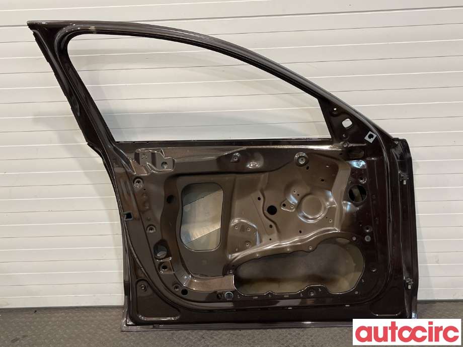 Dør venstre foran til Audi A6, Allroad 2012-2014 (Type III, Fase 1) (C7) (C7) (AUDI|4G0831051)