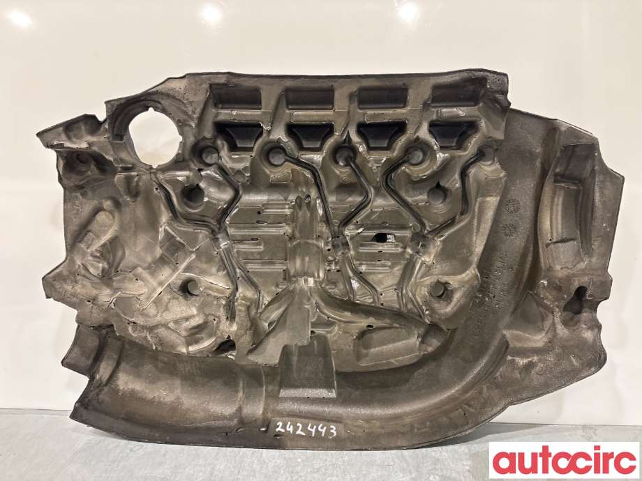 Motordeksel over motor til Volvo XC70 2014-2016 (Type II, Fase 2)  (VOLVO|31401261|)