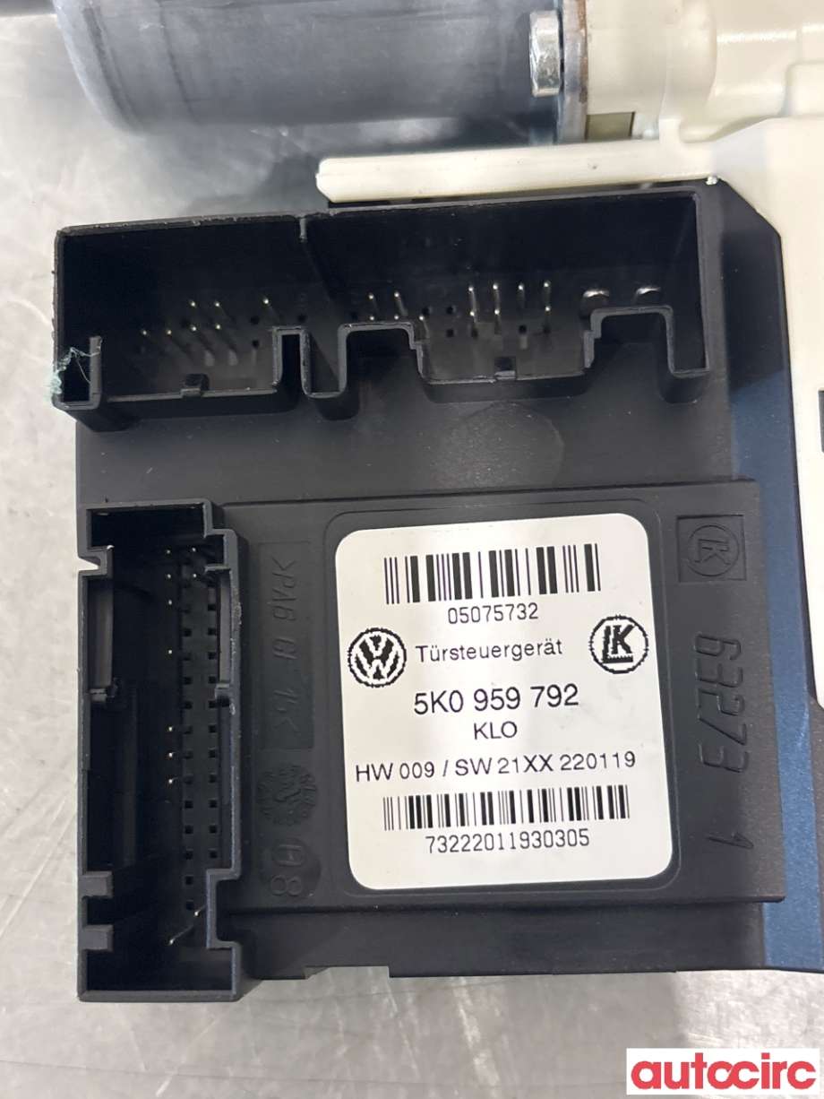 Ruteheis høyre foran til VW Caddy 2015-2020 (Type III, Fase 3)  (VOLKSWAGEN|2K5959702|S038225012)