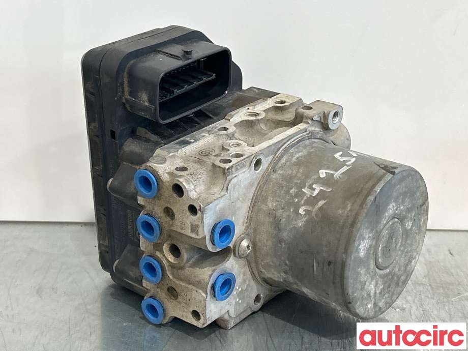 ABS sentral til Toyota RAV4, 2013-2015 (Type IV, Fase 1)  (TOYOTA|4405042701)