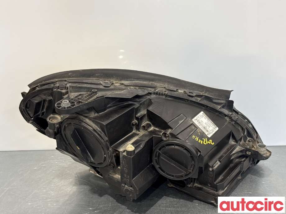 Frontlykt venstre halogen til Mercedes C-Klasse 2011-2014 (Fase 2) (W204) (W204) (MERCEDES|A2048203539|030127028100|A2048205559)