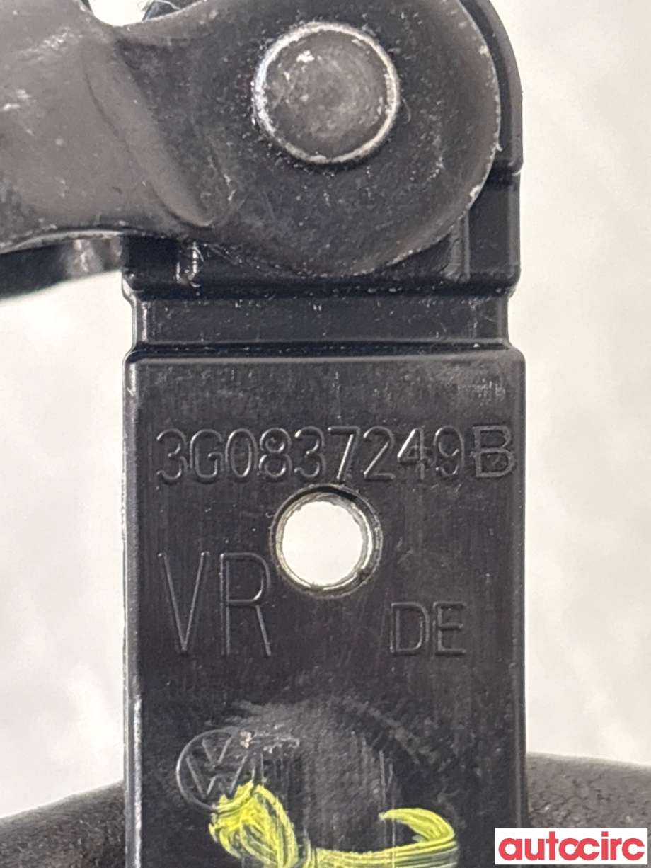 Dørstopper til VW Passat 2015-2019 (Fase 1) (B8) (B8) (VOLKSWAGEN|3G0837249A||3G0837249B)