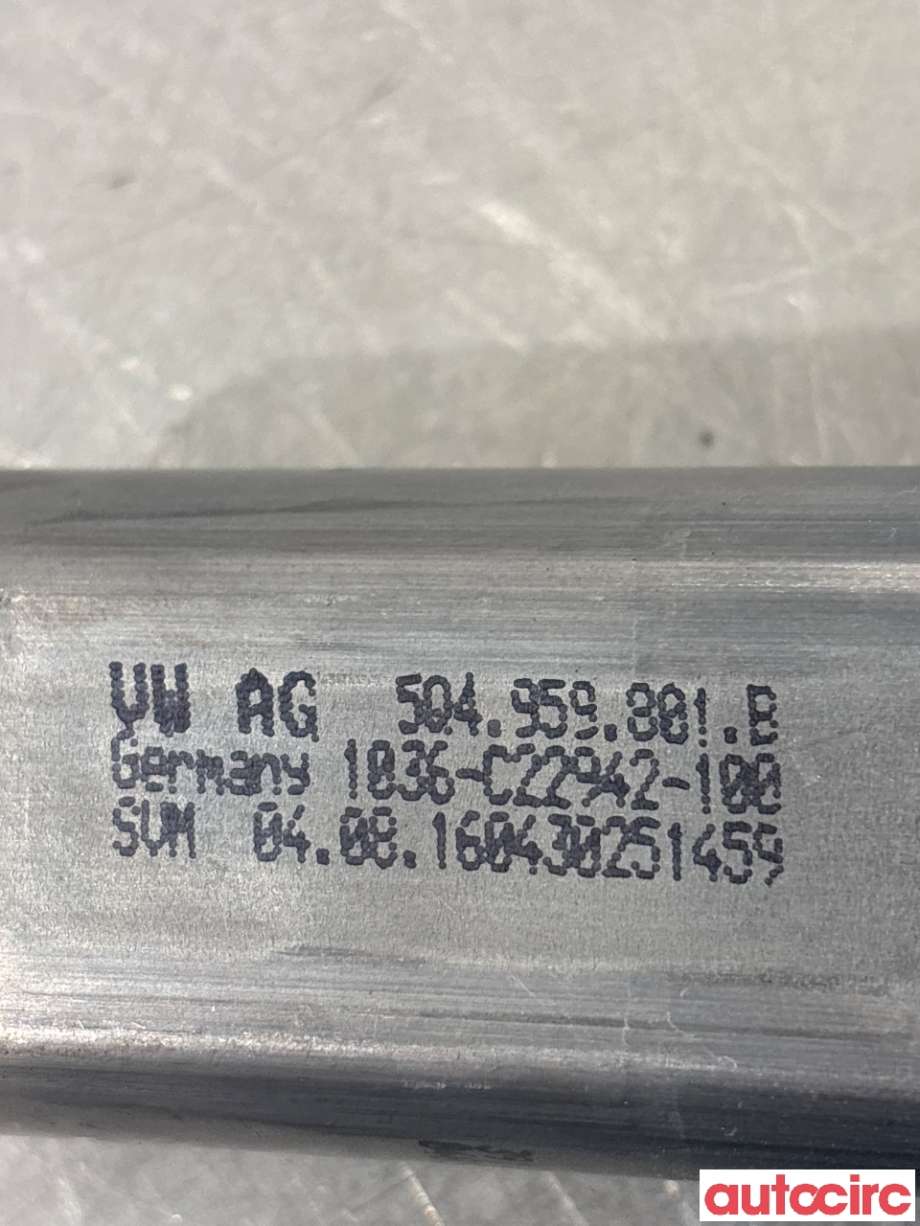Ruteheis høyre bak til VW Passat 2015-2019 (Fase 1) (B8) (B8) (VOLKSWAGEN|5Q4959801D|1036-C22942-100|5Q4959801B)