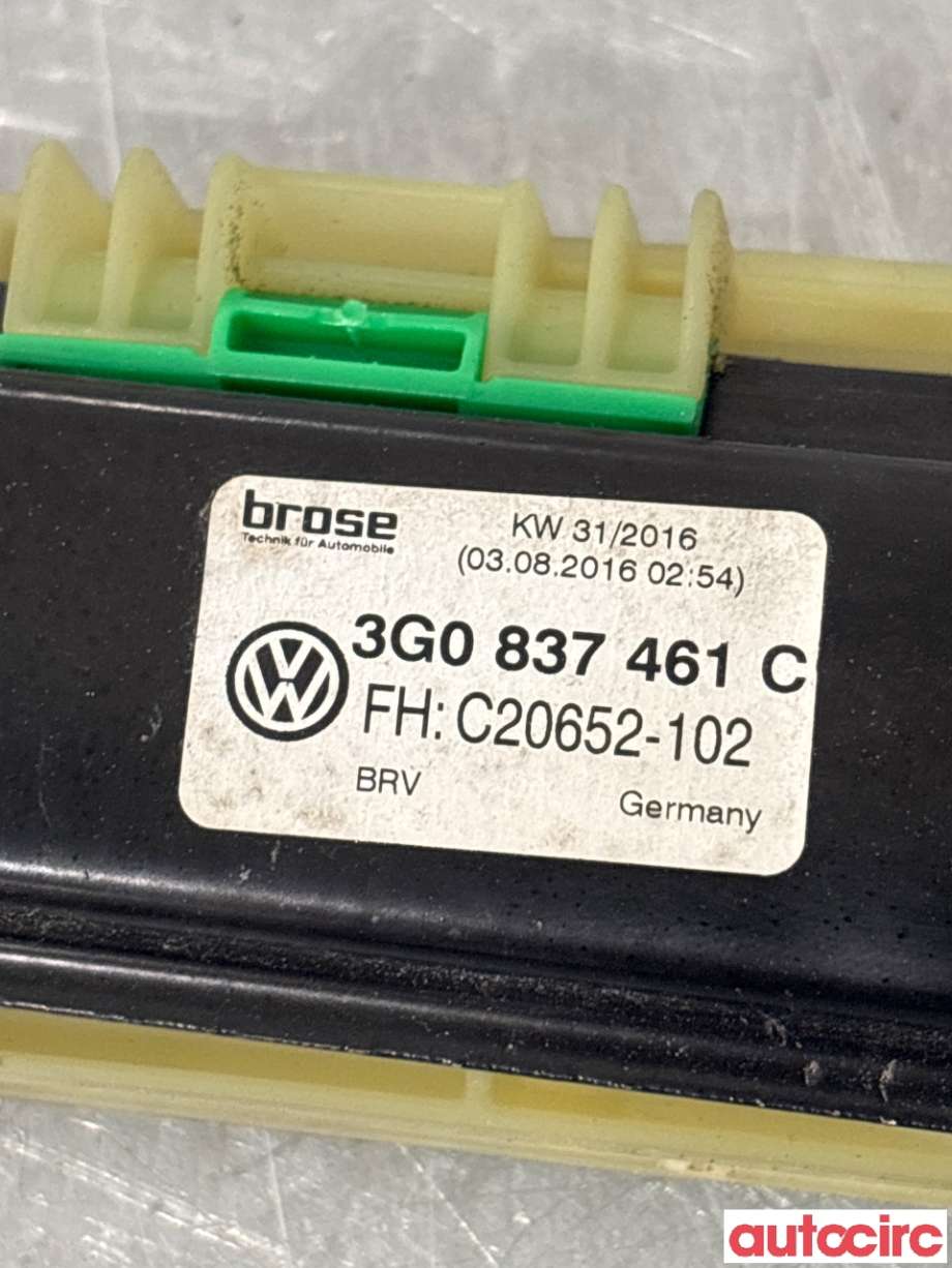Ruteheis til VW Passat 2015-2019 (Fase 1) (B8) (B8) (VOLKSWAGEN|3G0837461C|C20652-103)