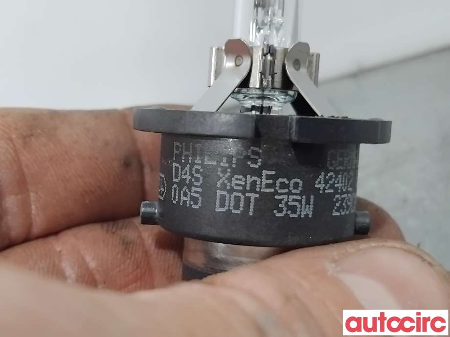 Diverse deler til Toyota Avensis 2009-2015 (Type III, Fase 1)  (TOYOTA|9098120024|D4S35W|)