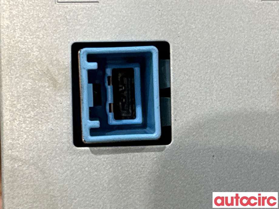 Multimedia display (MCU - Media Controller Unit) til Volvo V40 2012-2019  (VOLVO|36011464||31382906)