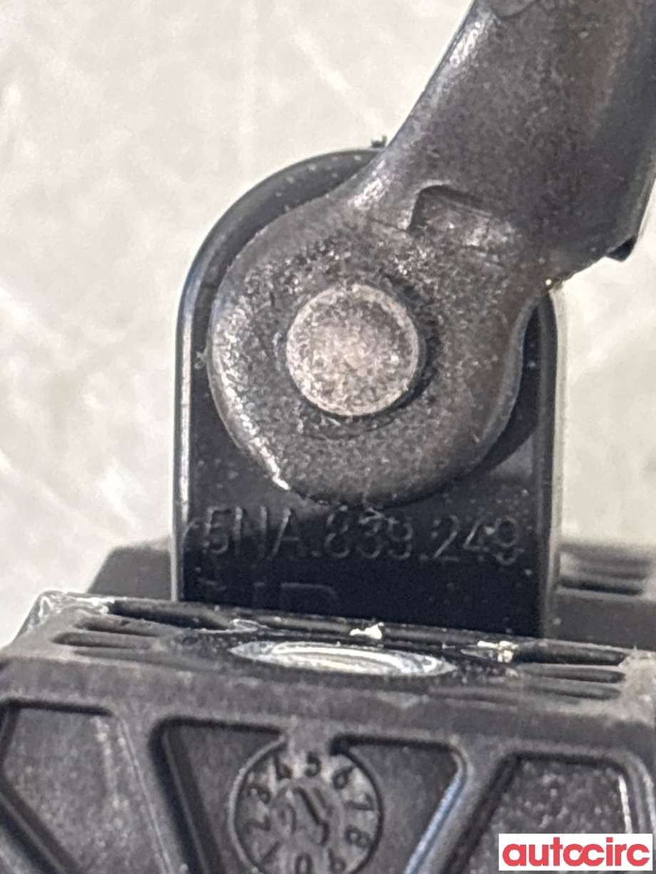 Dørstopper til VW Tiguan 2016-2020 (Type II, Fase 1) (VOLKSWAGEN|5NA839249|)