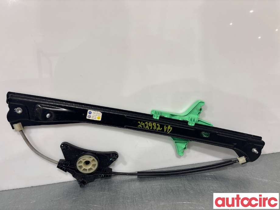 Ruteheis til VW Tiguan, 2016-2020 (Type II, Fase 1) (VOLKSWAGEN|5NA839461C)