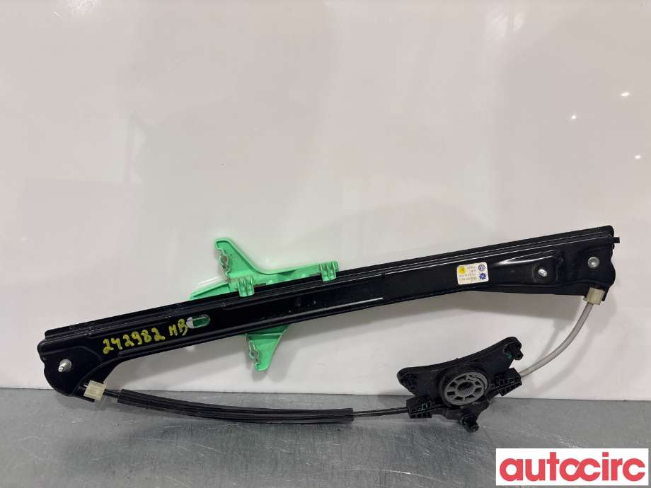 Ruteheis til VW Tiguan, 2016-2020 (Type II, Fase 1) (VOLKSWAGEN|5NA839462C)