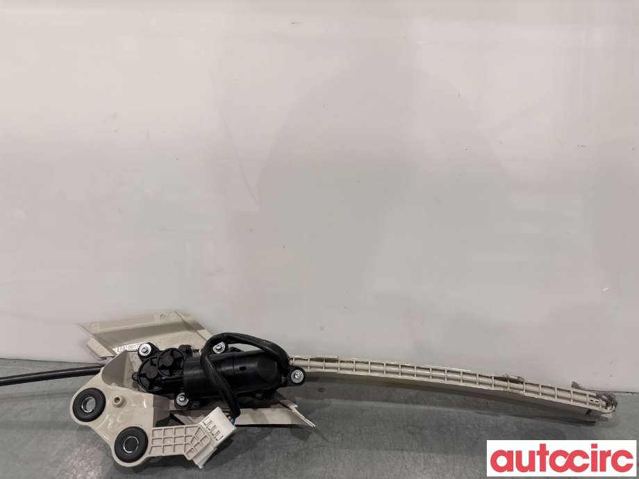 Bagasjerom rollon til Mercedes C-Klasse 2014-2018 (Fase 1) (W205) (W205) (MERCEDES|A2059063800|)