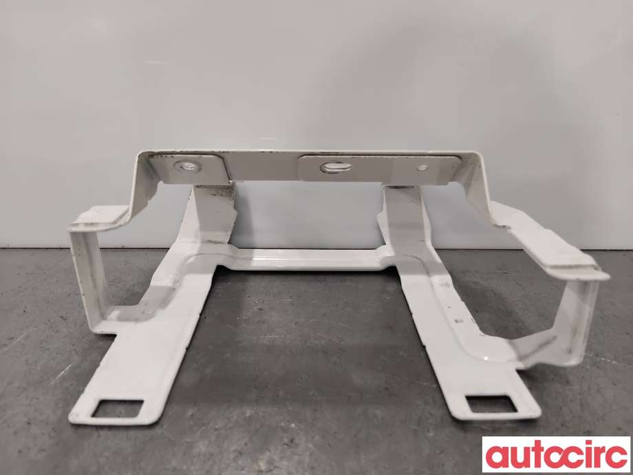 Diverse deler til Volvo XC60 2008-2013 (Type I, Fase 1)  (VOLVO|30774930|6G9N-12A692-A)