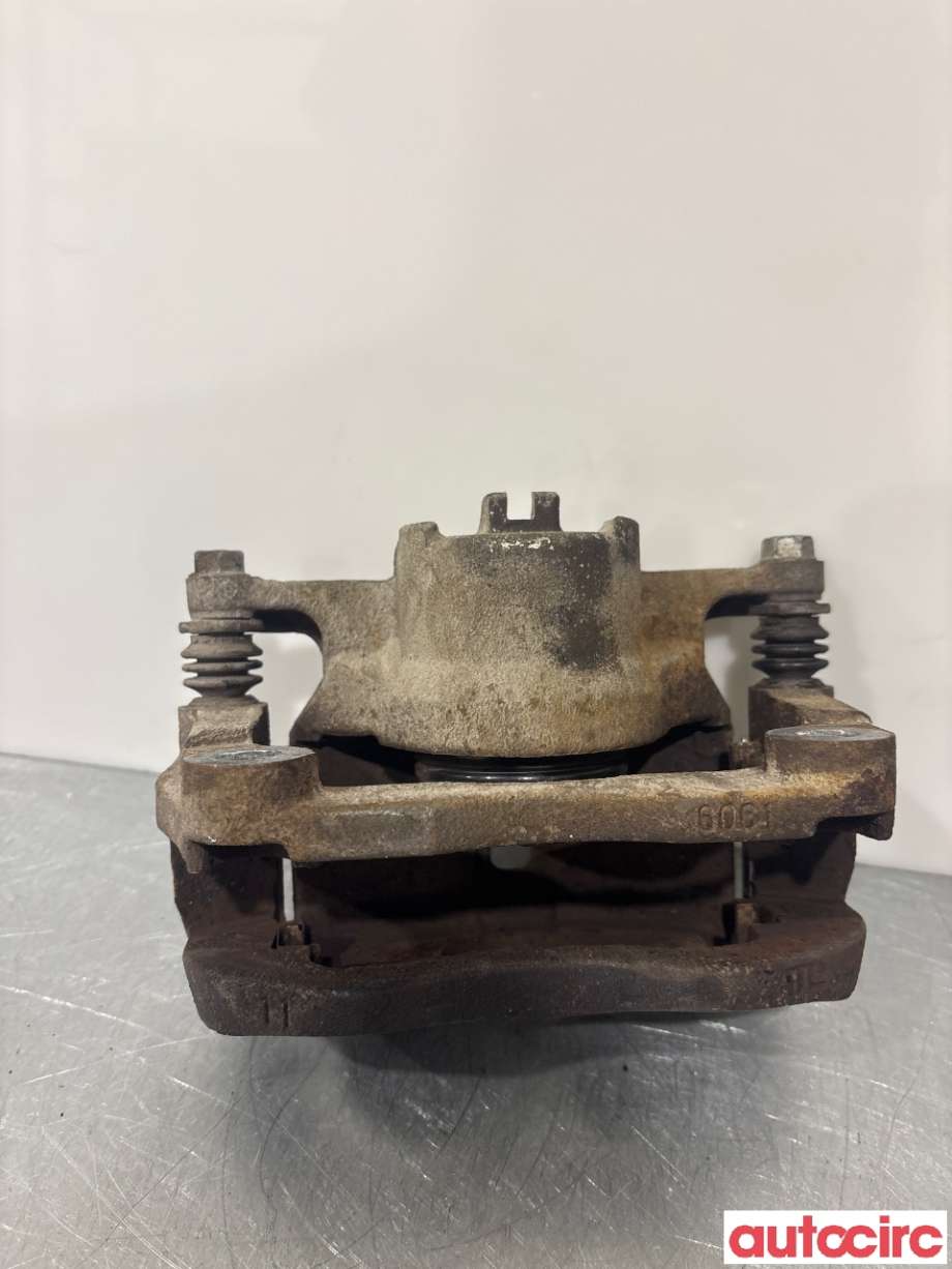Bremsecaliper venstre foran til Nissan Qashqai 2010-2014 (Type I, Fase 2)  (NISSAN|41011JD00A|)